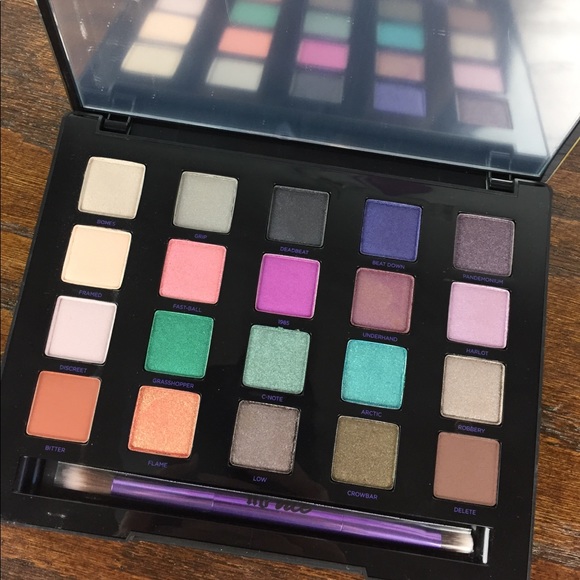 Urban Decay Vice Eyeshadow Palette